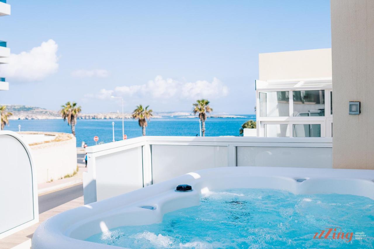 Stunning Holiday Villa With A Heated Jacuzzi Сент-Полс-Бей Экстерьер фото